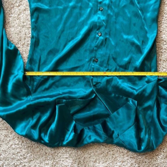 - Victoria Secret silk like nighty - Picture 9 of 12